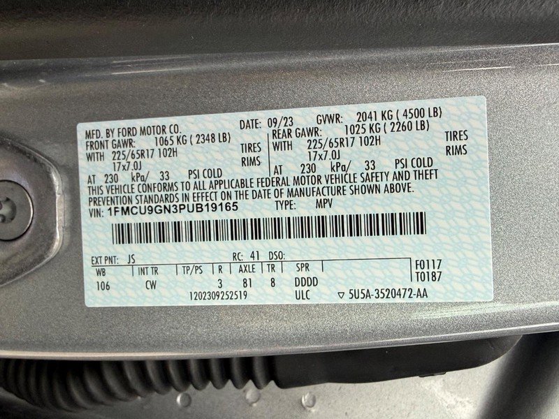 Certified 2023 Ford Escape Active AWD/4WD image 29