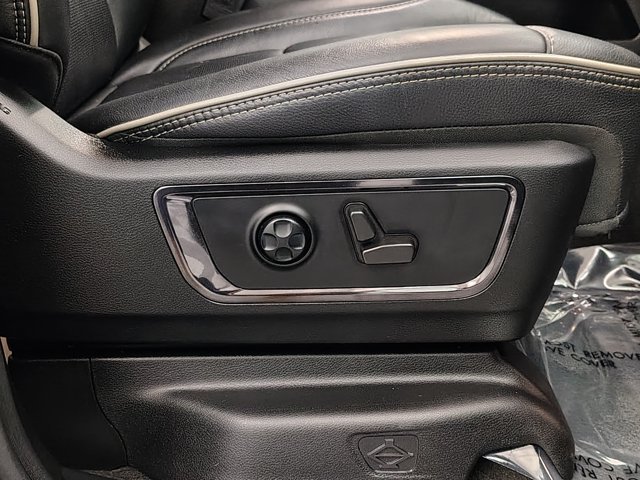 Used 2022 RAM 1500 Limited w/ Body Color Bumper Group AWD/4WD image 33