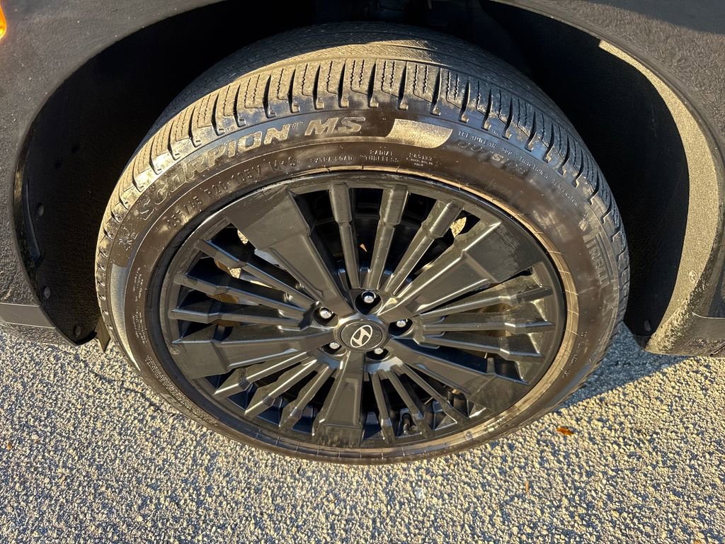 Used 2025 Hyundai Santa Fe Calligraphy image 13