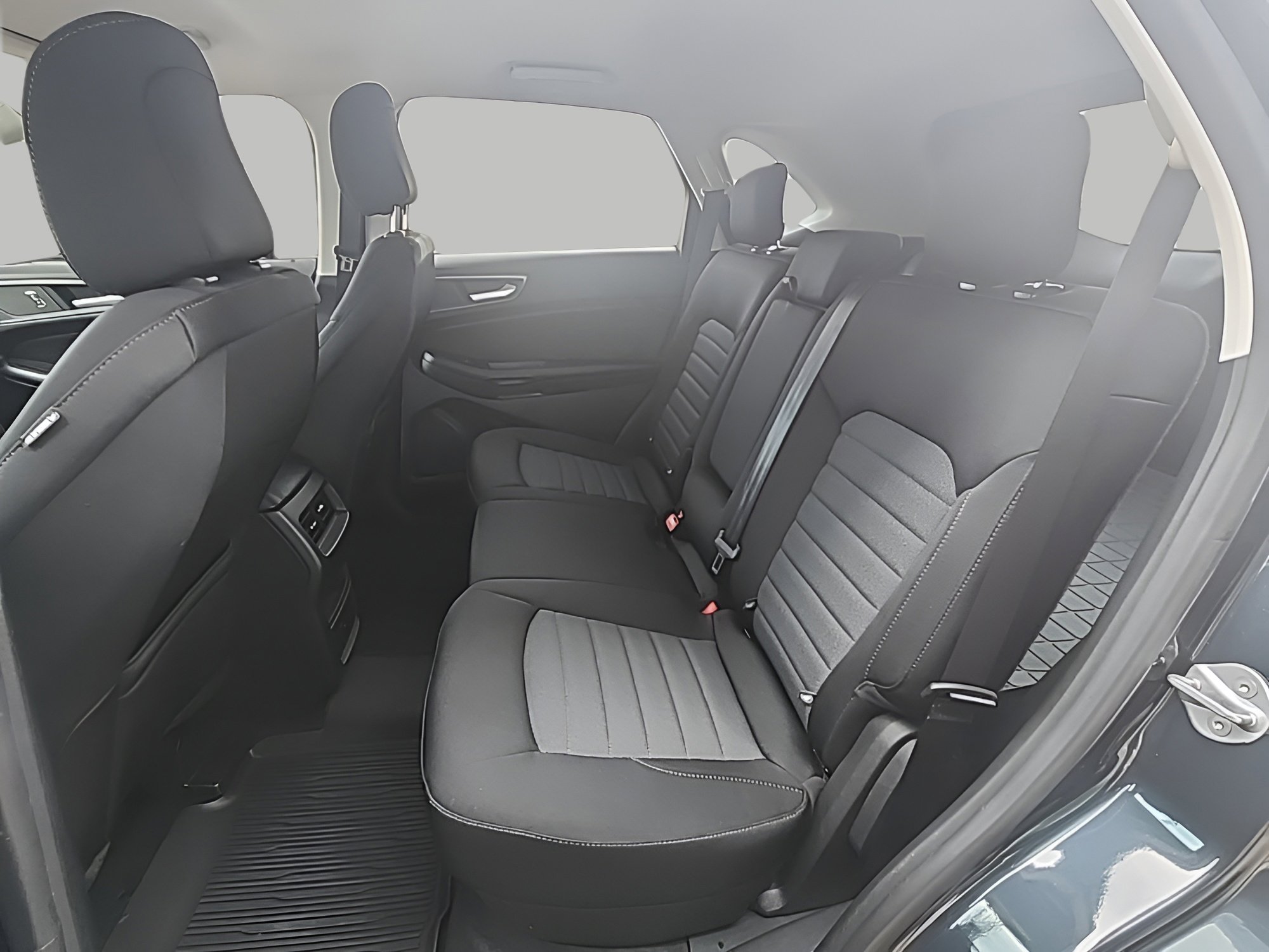 Certified 2023 Ford Edge SE image 12