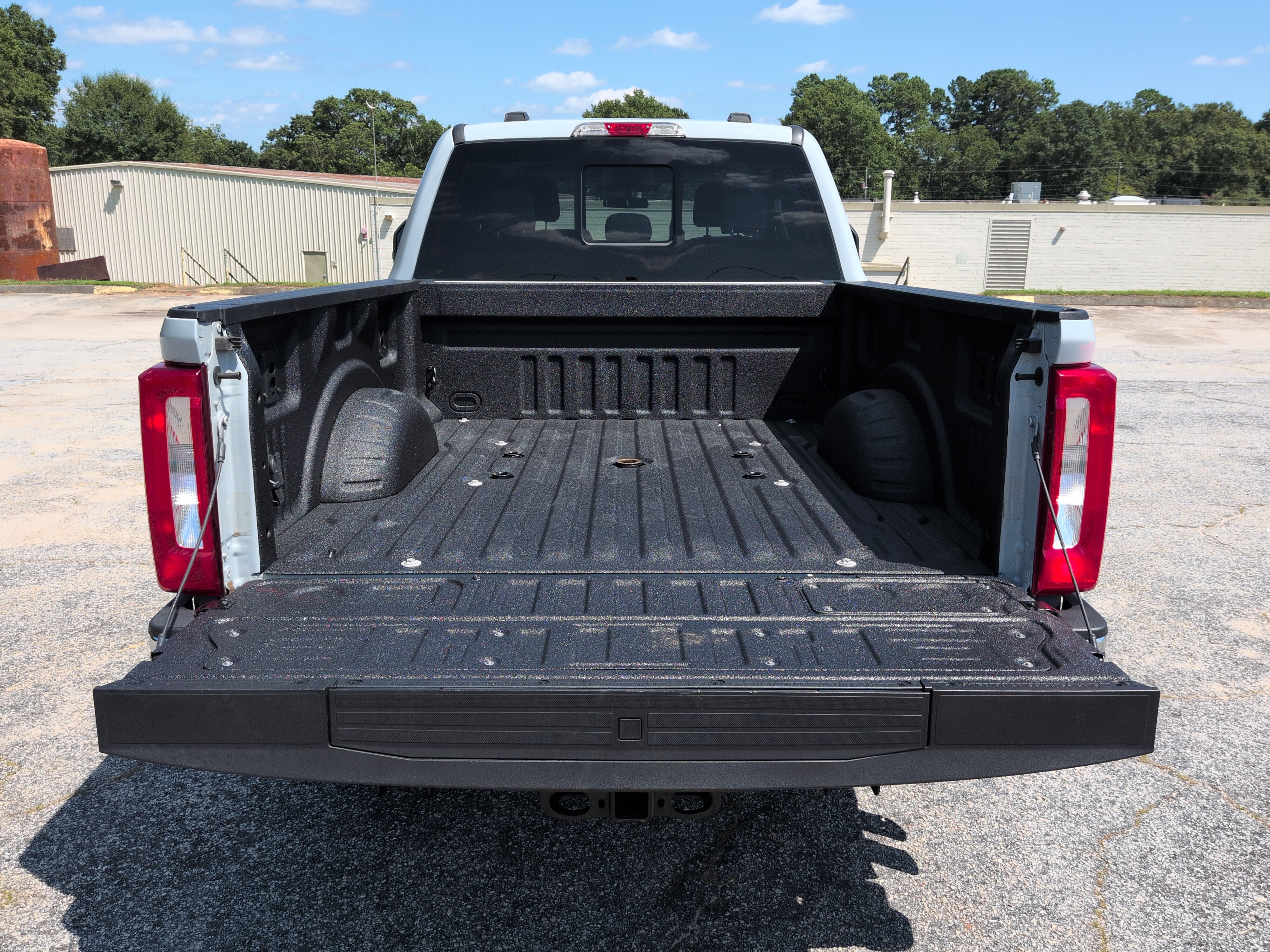 Certified 2025 Ford F250 XLT AWD/4WD image 11