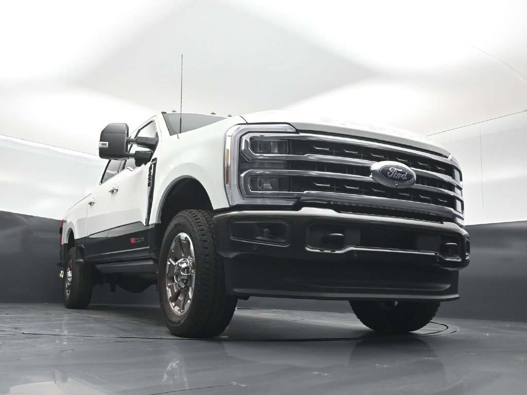 Certified 2025 Ford F250 King Ranch AWD/4WD image 46