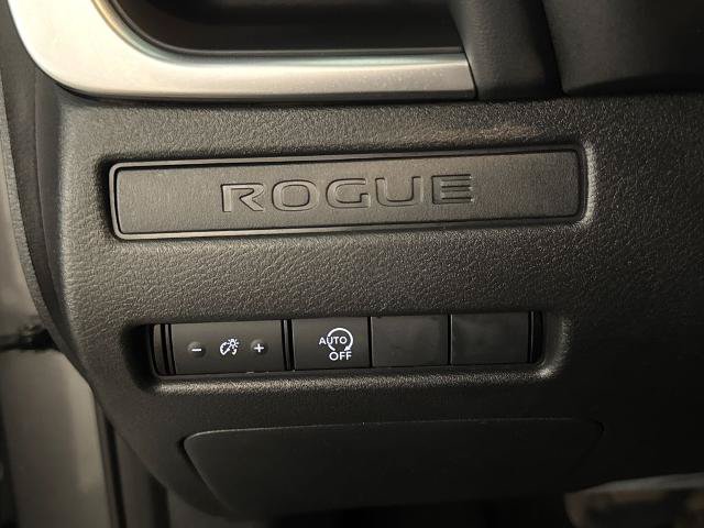 Used 2024 Nissan Rogue S FWD image 17