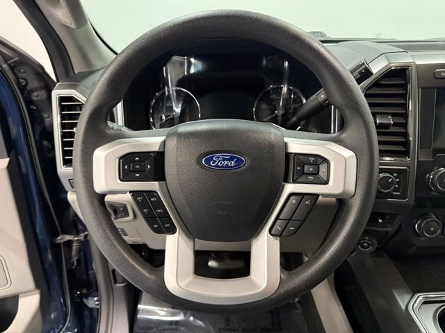 Certified 2020 Ford F250 XLT w/ XLT Premium Package AWD/4WD image 23