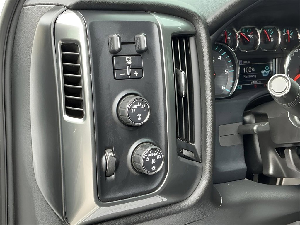 Used 2017 Chevrolet Silverado 1500 LT w/ All Star Edition image 37