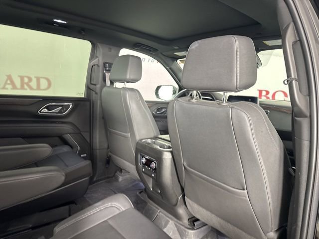 Used 2023 Chevrolet Suburban Z71 w/ Luxury Package image 19