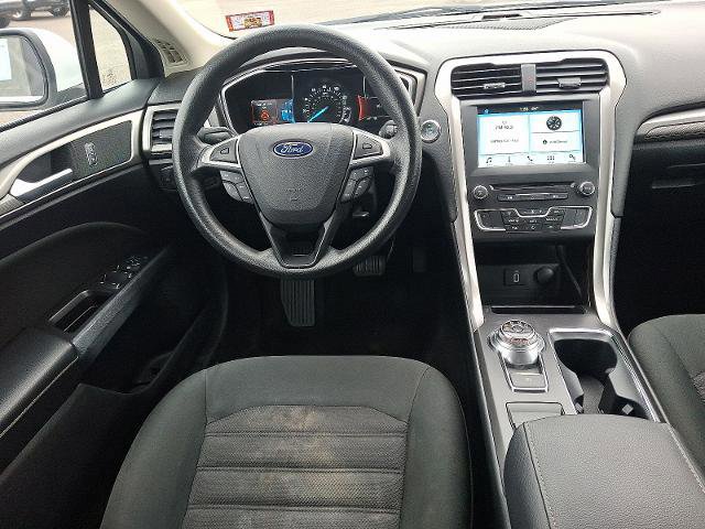 Certified 2017 Ford Fusion SE w/ Fusion SE Technology Package image 11