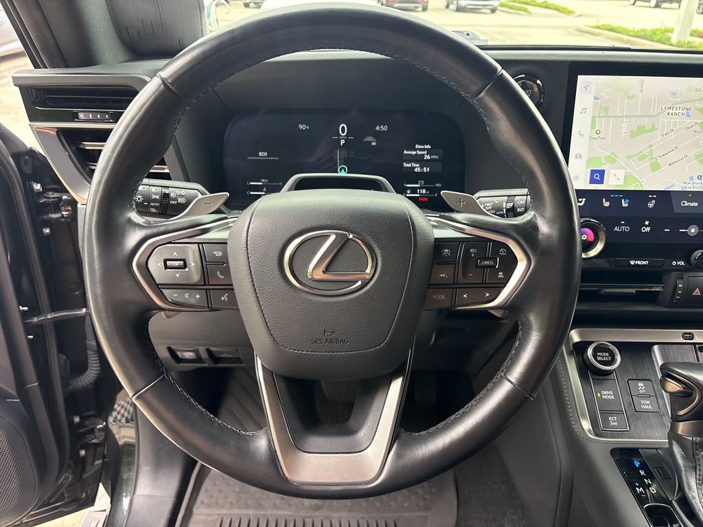 Used 2024 Lexus GX 550 w/ Accessory Package (Z1) AWD/4WD image 18