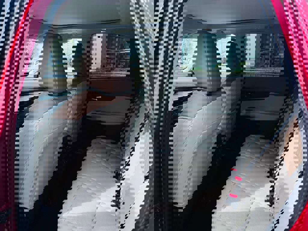 Used 2026 Nissan Murano Platinum w/ Cargo Package image 10