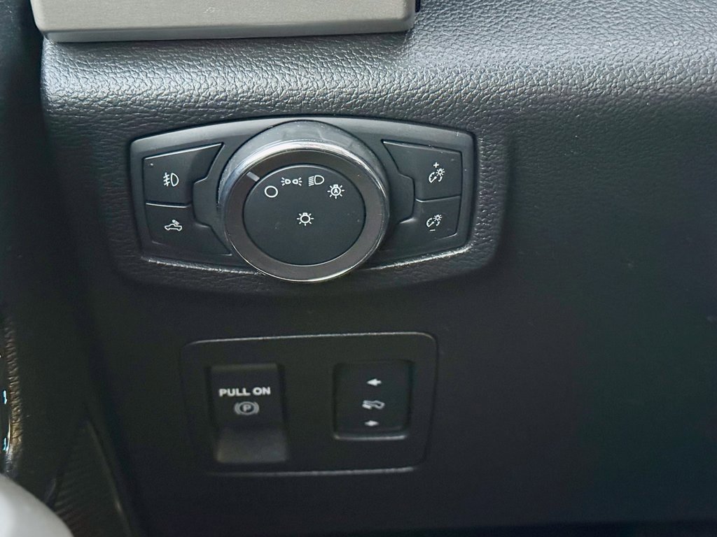 Certified 2019 Ford F150 Lariat w/ Trailer Tow Package image 18