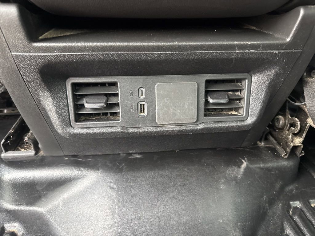 Used 2024 GMC Sierra 2500 Pro w/ Convenience Package image 25