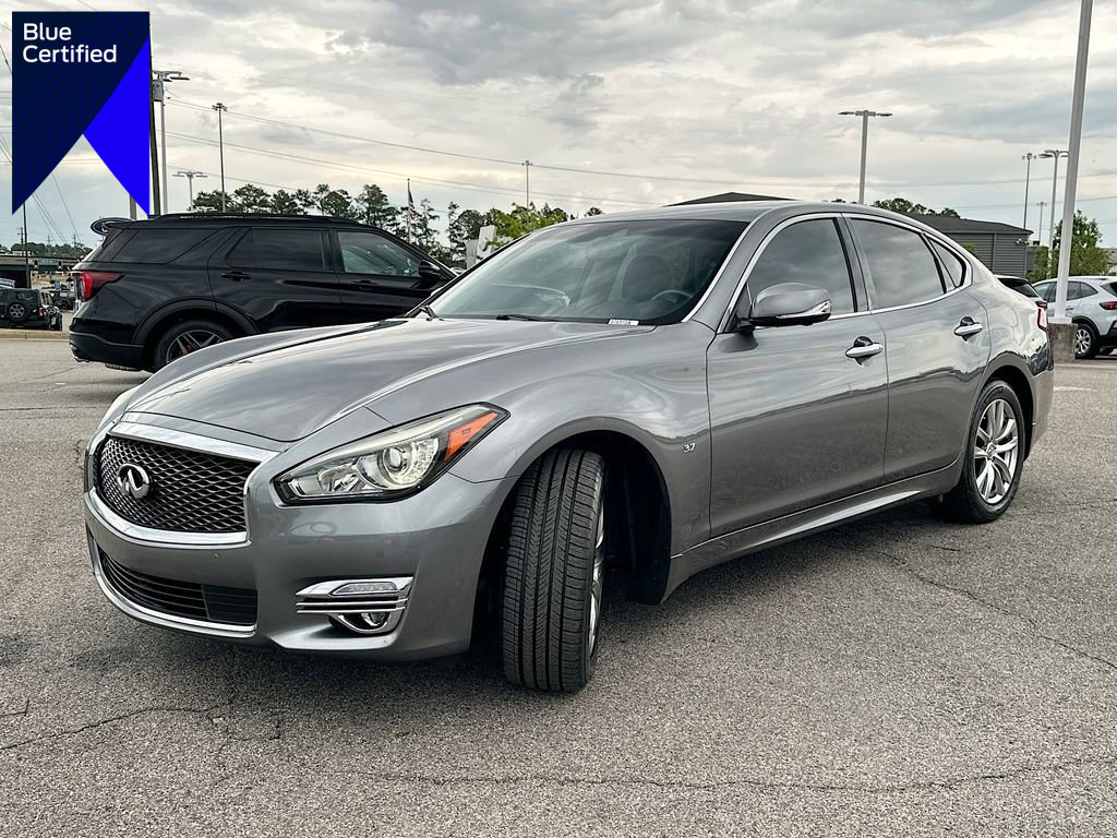 Used 2018 INFINITI Q70 Luxe w/ Proactive Package AWD/4WD image 1