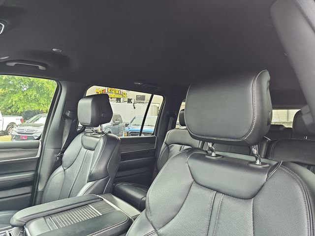 Used 2024 Jeep Wagoneer Series II w/ Flexible Seating Group RWD image 18