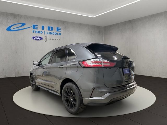 Certified 2024 Ford Edge SE w/ Black Appearance Package AWD/4WD image 8