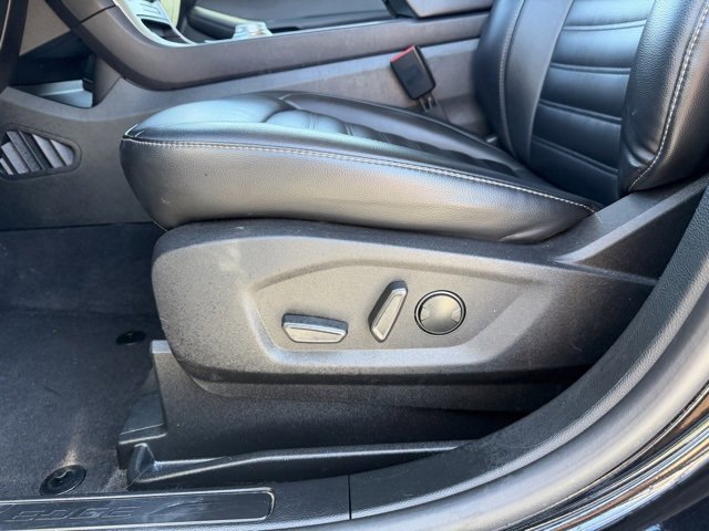 Certified 2024 Ford Edge SEL image 9