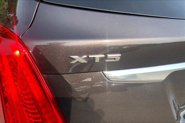 Used 2018 Cadillac XT5 Luxury w/ Driver Awareness Package AWD/4WD image 33