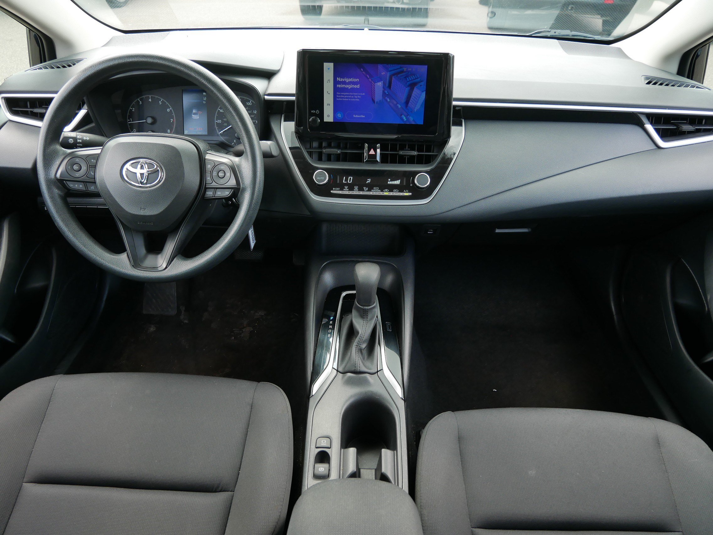 Used 2024 Toyota Corolla LE FWD image 10