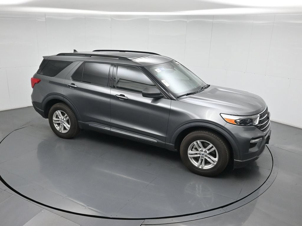 Certified 2023 Ford Explorer XLT w/ Equipment Group 202A AWD/4WD image 13