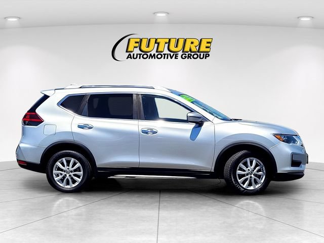 Used 2019 Nissan Rogue SV FWD image 3