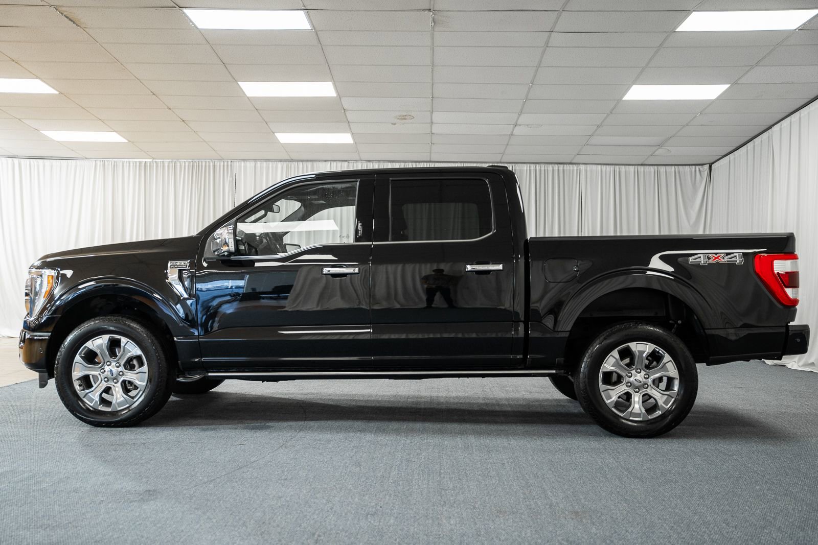 Certified 2023 Ford F150 Platinum image 5