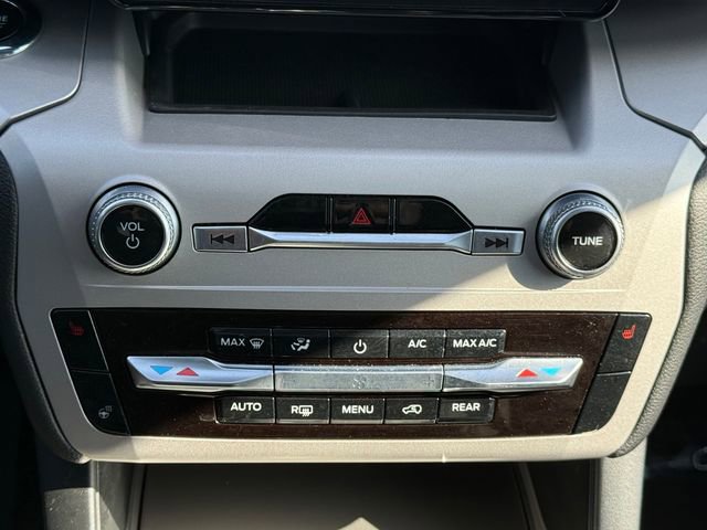 Certified 2023 Ford Explorer XLT w/ Equipment Group 202A AWD/4WD image 13
