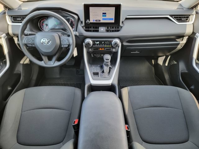 Used 2024 Toyota RAV4 LE AWD/4WD image 25