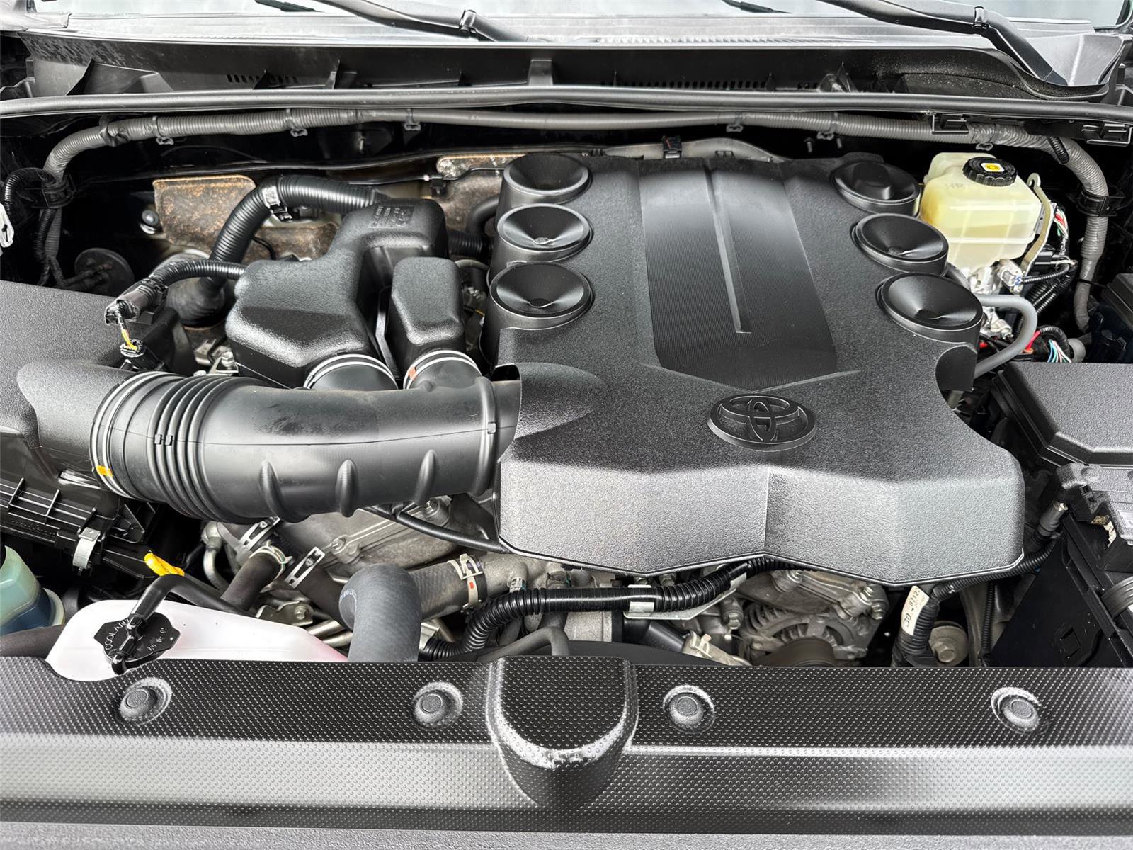 Used 2021 Toyota 4Runner SR5 image 11