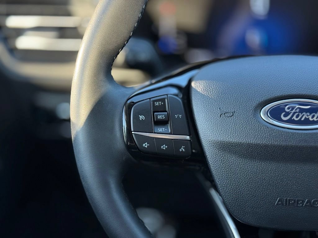 Certified 2024 Ford Escape Active AWD/4WD image 30