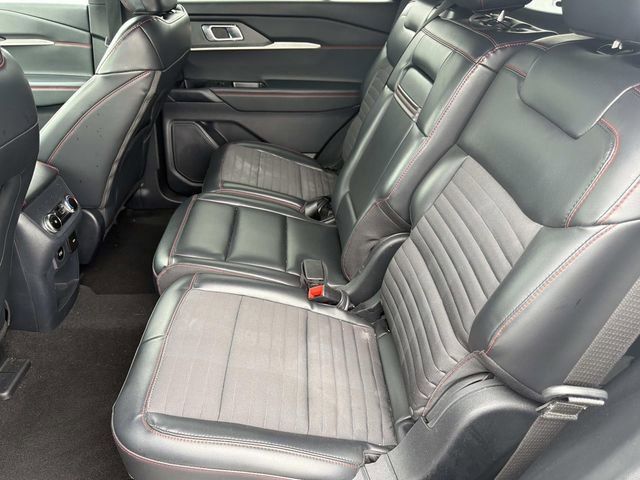 Certified 2025 Ford Explorer ST-Line w/ ST-Line Street Pack AWD/4WD image 20