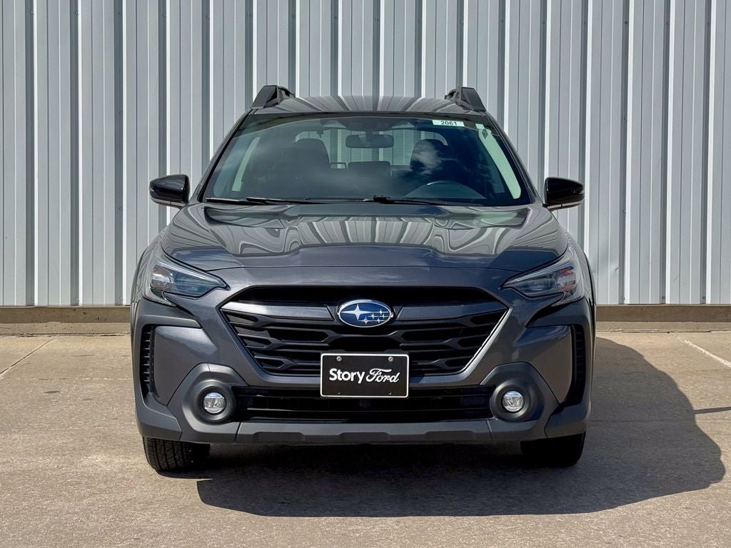 Used 2023 Subaru Outback Premium AWD/4WD image 9