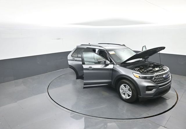 Certified 2022 Ford Explorer XLT w/ Class IV Trailer Tow Package AWD/4WD image 30