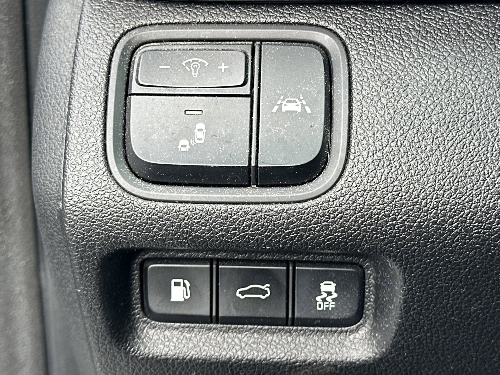 Used 2020 Kia Optima LX image 14