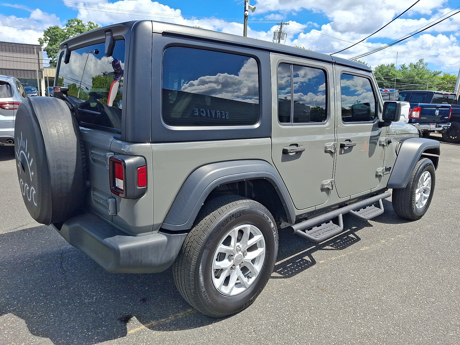 Used 2023 Jeep Wrangler Unlimited Sport AWD/4WD image 11
