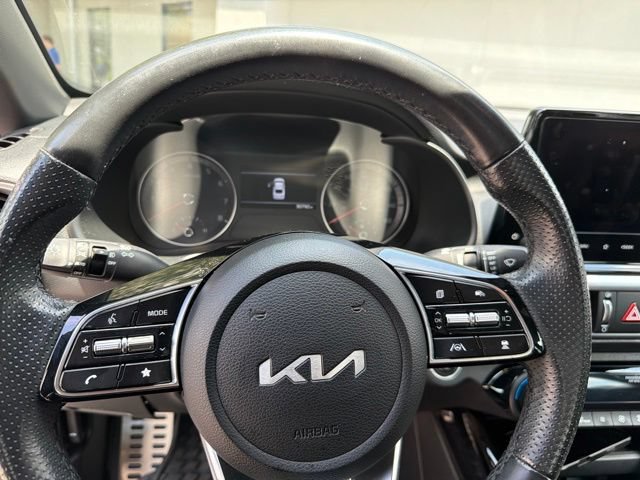 Used 2023 Kia Forte GT-Line w/ GT-Line Technology Package FWD image 9