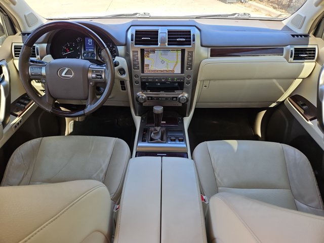 Used 2018 Lexus GX 460 Premium w/ Premium Package AWD/4WD image 19