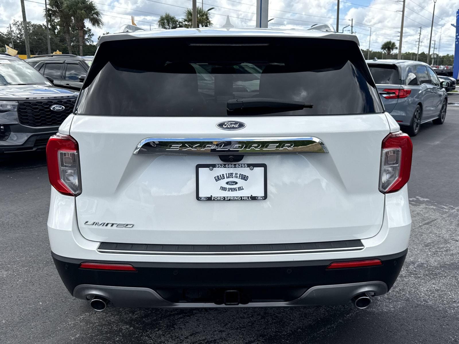 Certified 2023 Ford Explorer Limited w/ Equipment Group 301A RWD image 6