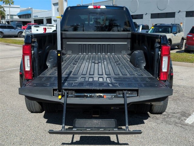 Certified 2022 Ford F350 Platinum image 13