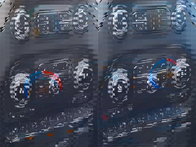 Used 2021 GMC Sierra 1500 AT4 w/ AT4 Value Package image 23