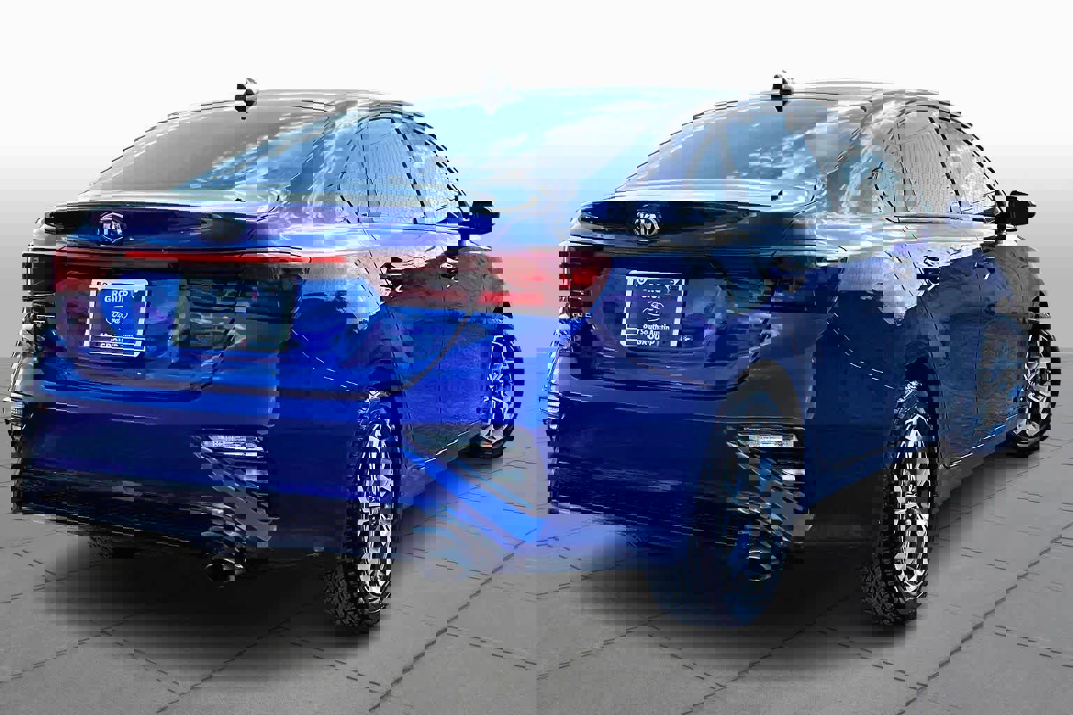 Used 2019 Kia Forte LXS FWD image 3