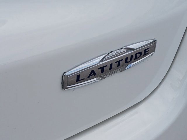 Used 2018 Jeep Compass Latitude w/ Popular Equipment Group FWD image 24