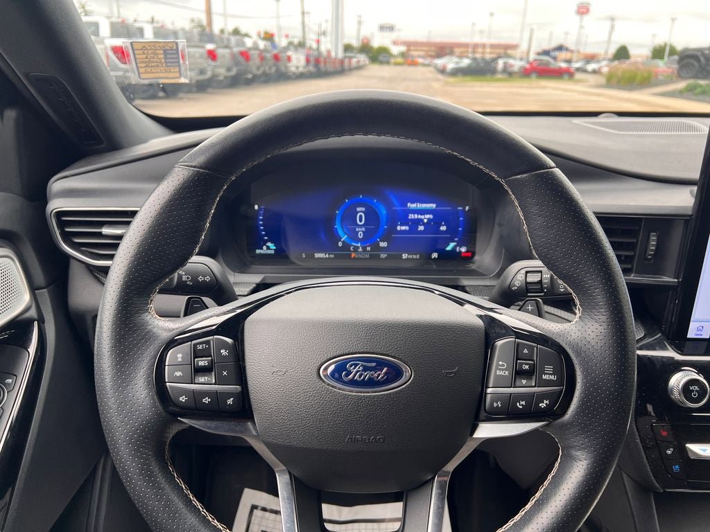 Certified 2022 Ford Explorer ST w/ ST Street Pack AWD/4WD image 25