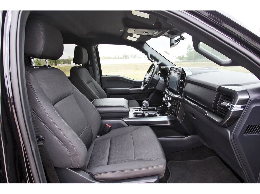 Certified 2022 Ford F150 XLT w/ Equipment Group 302A High image 27