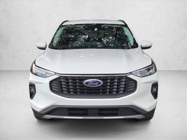 Certified 2025 Ford Escape SE FWD image 2