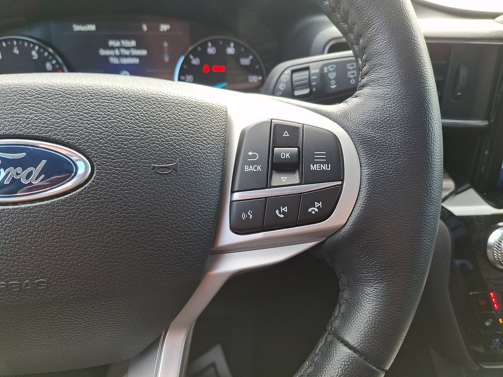 Certified 2023 Ford Explorer Limited w/ Limited Technology Package image 24