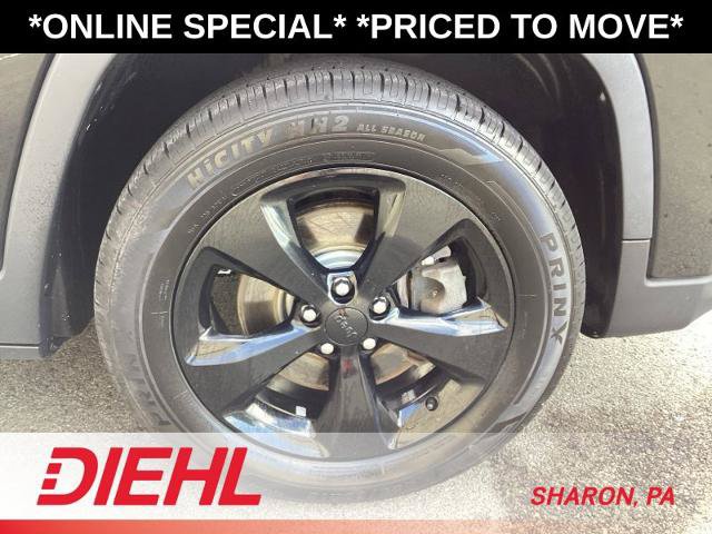 Used 2020 Jeep Cherokee Latitude Plus AWD/4WD image 10