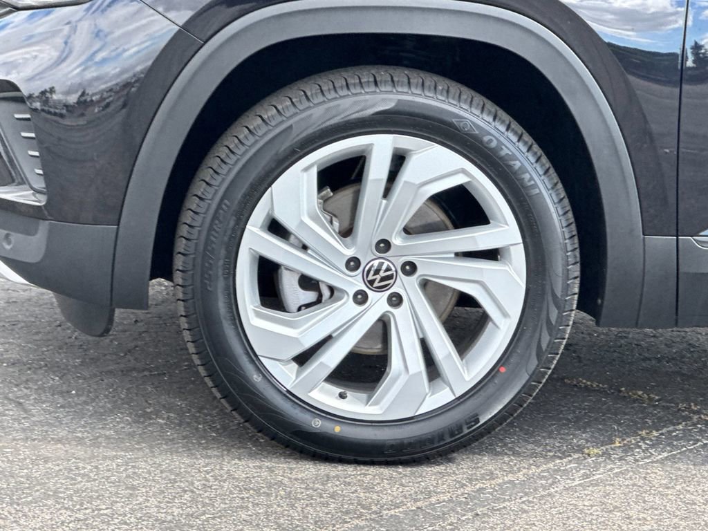 Used 2023 Volkswagen Atlas SE FWD image 25