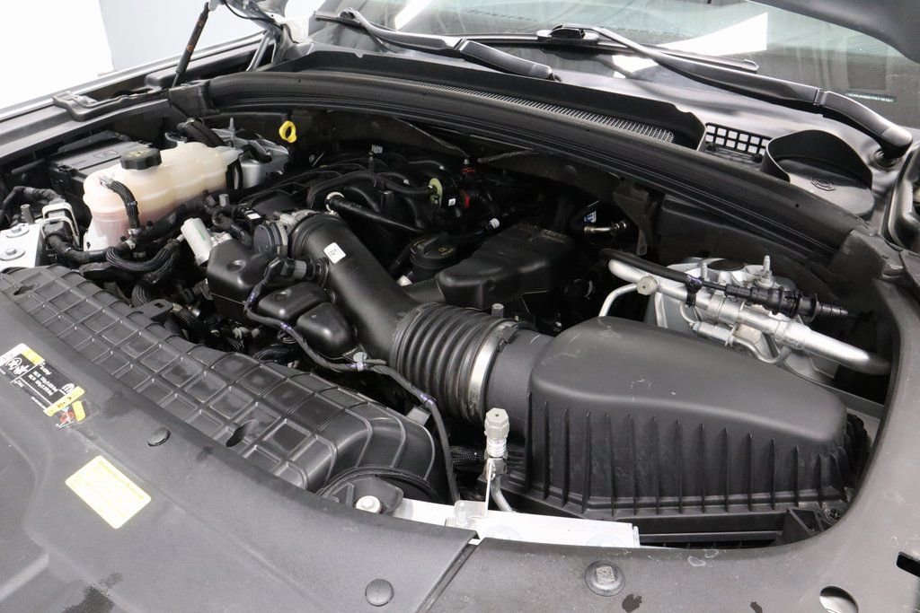 Used 2023 Jeep Grand Cherokee Limited w/ Black Appearance Package image 13