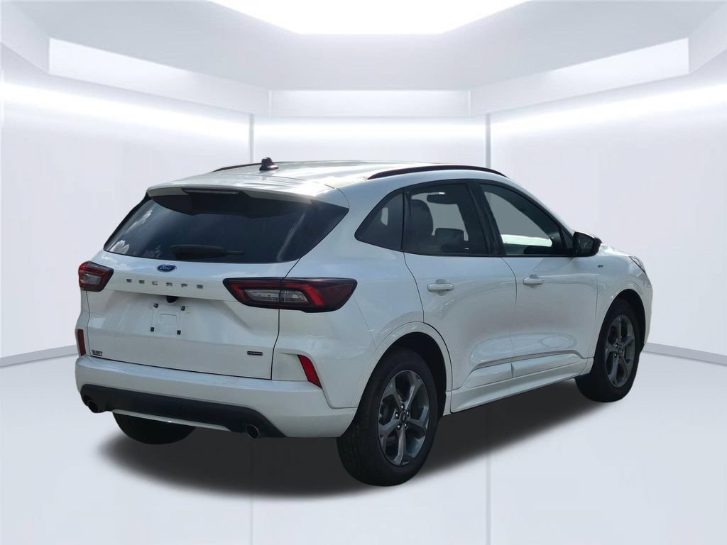 Certified 2023 Ford Escape ST-Line w/ Equipment Group 301A FWD image 9