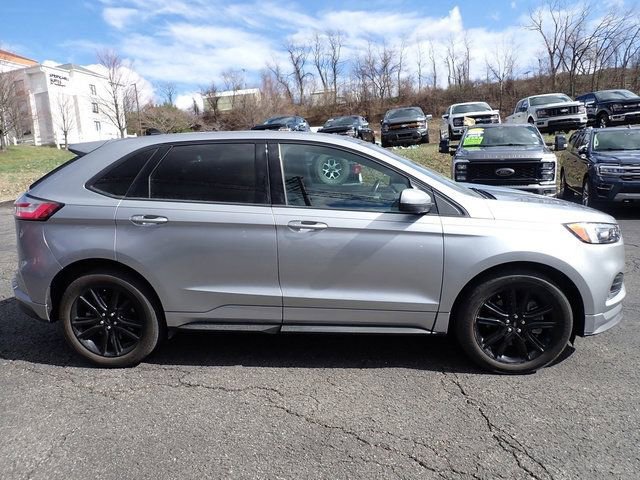 Certified 2022 Ford Edge ST-Line image 2