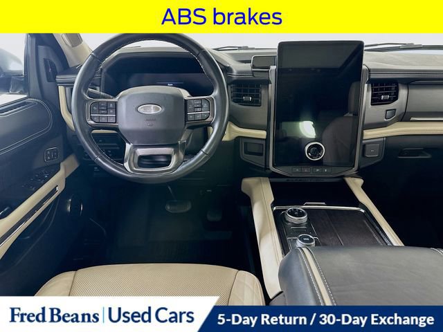 Certified 2022 Ford Expedition Platinum image 30